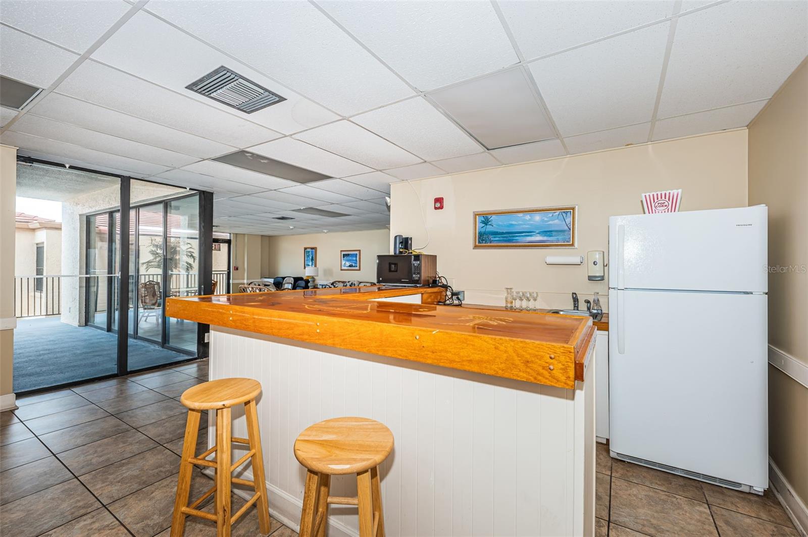 Image 44 of 63 For 6145 Sun Boulevard 107