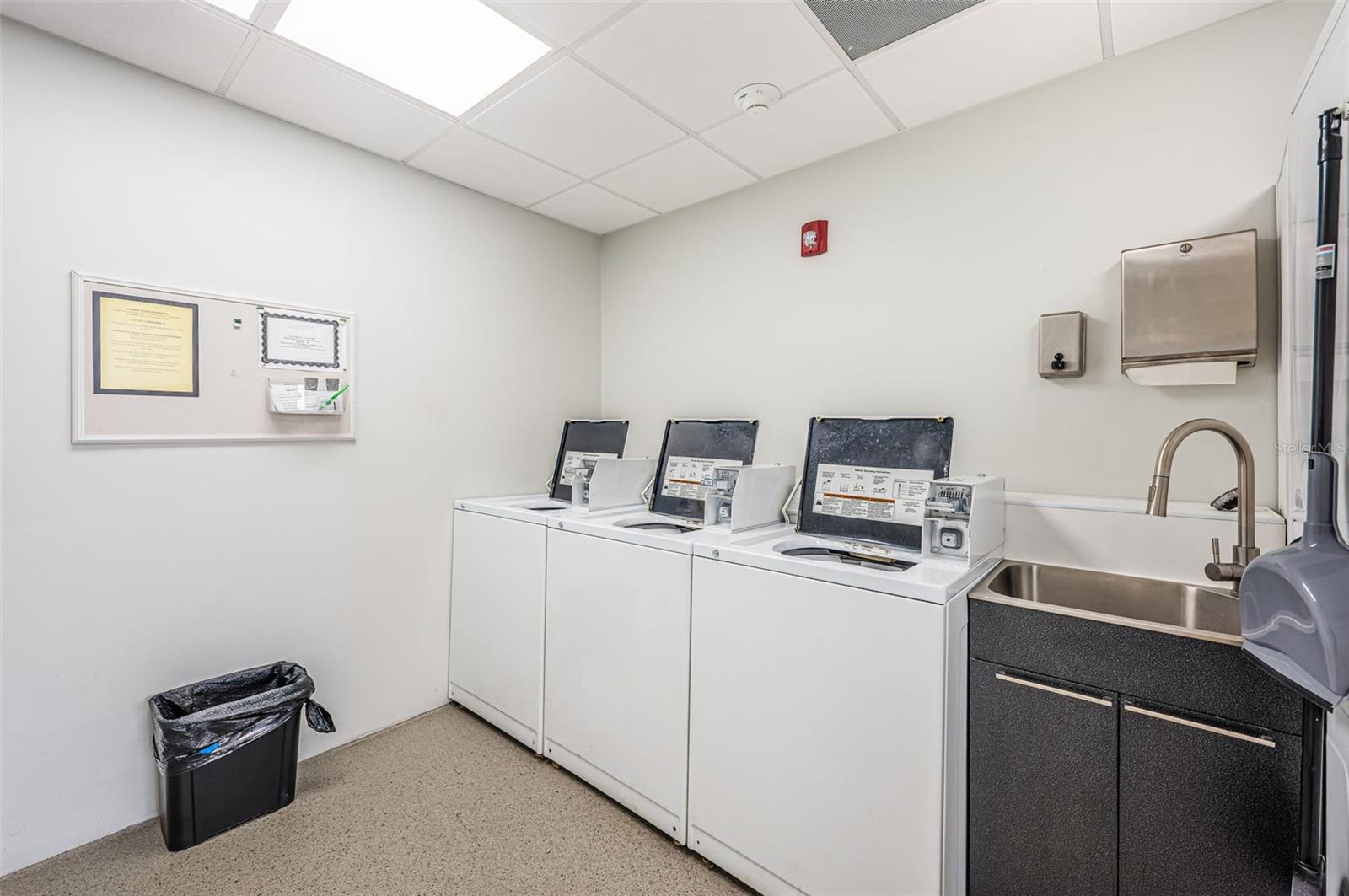 Image 49 of 63 For 6145 Sun Boulevard 107