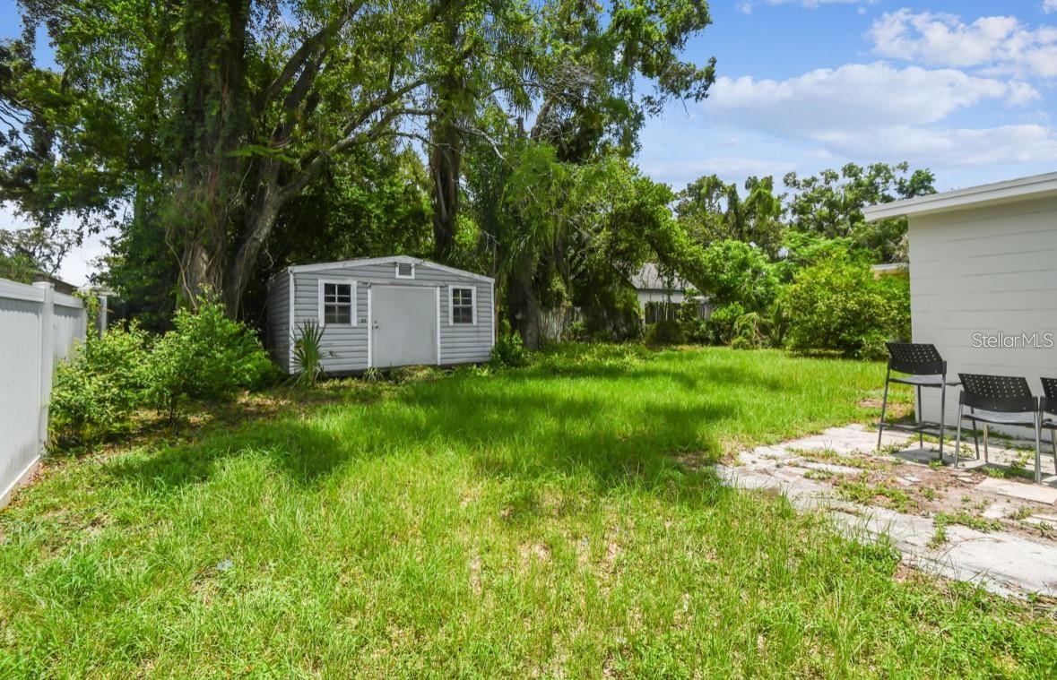 Image 13 of 13 For 10215 23 Street