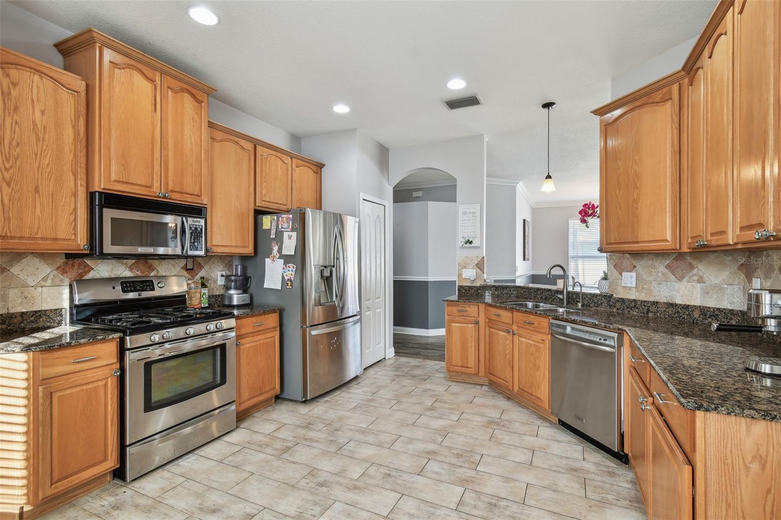 Image 23 of 81 For 18034 Lake Reflections Boulevard