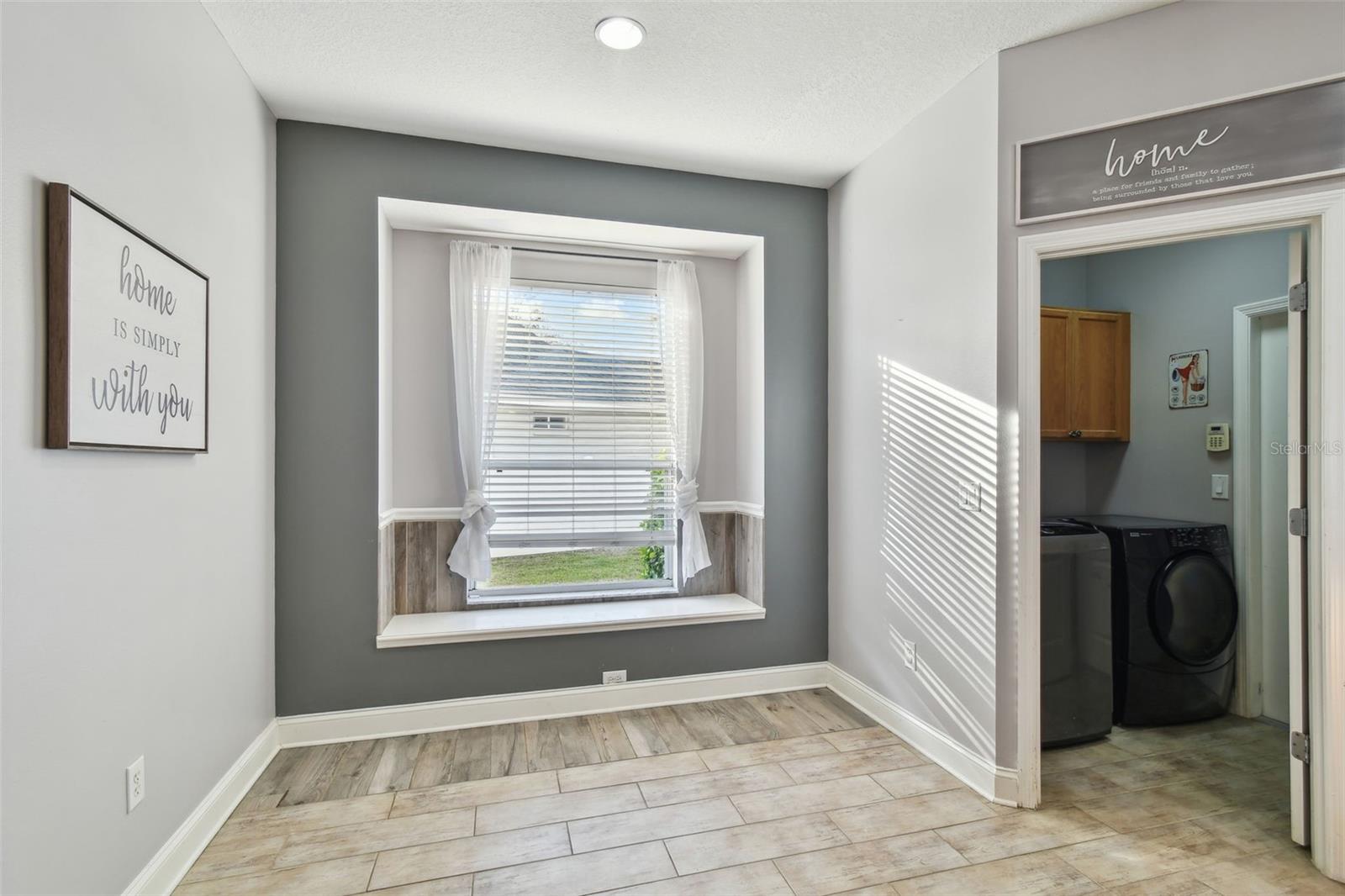 Image 25 of 81 For 18034 Lake Reflections Boulevard