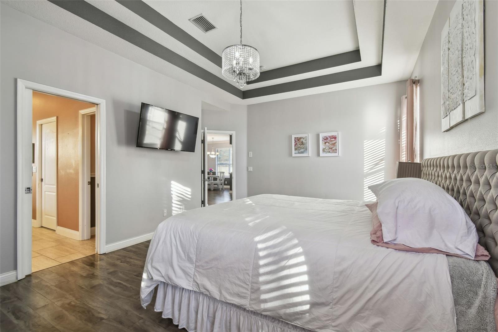 Image 32 of 81 For 18034 Lake Reflections Boulevard