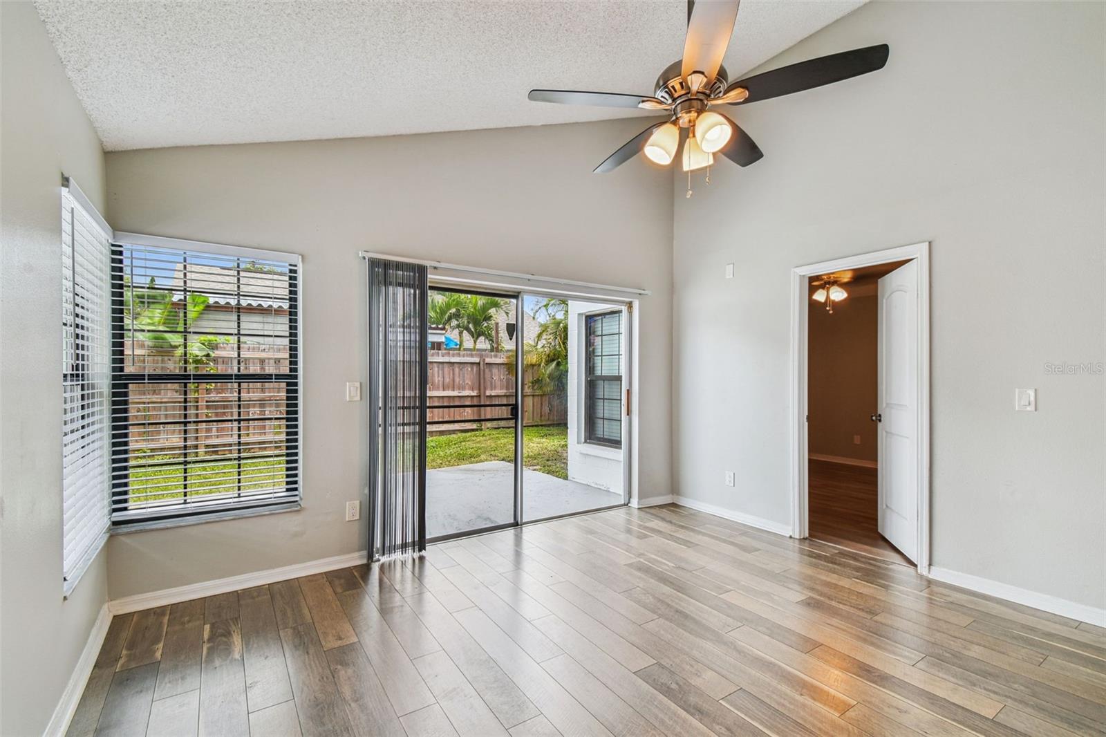 Image 15 of 76 For 12811 Millridge Forest Street E