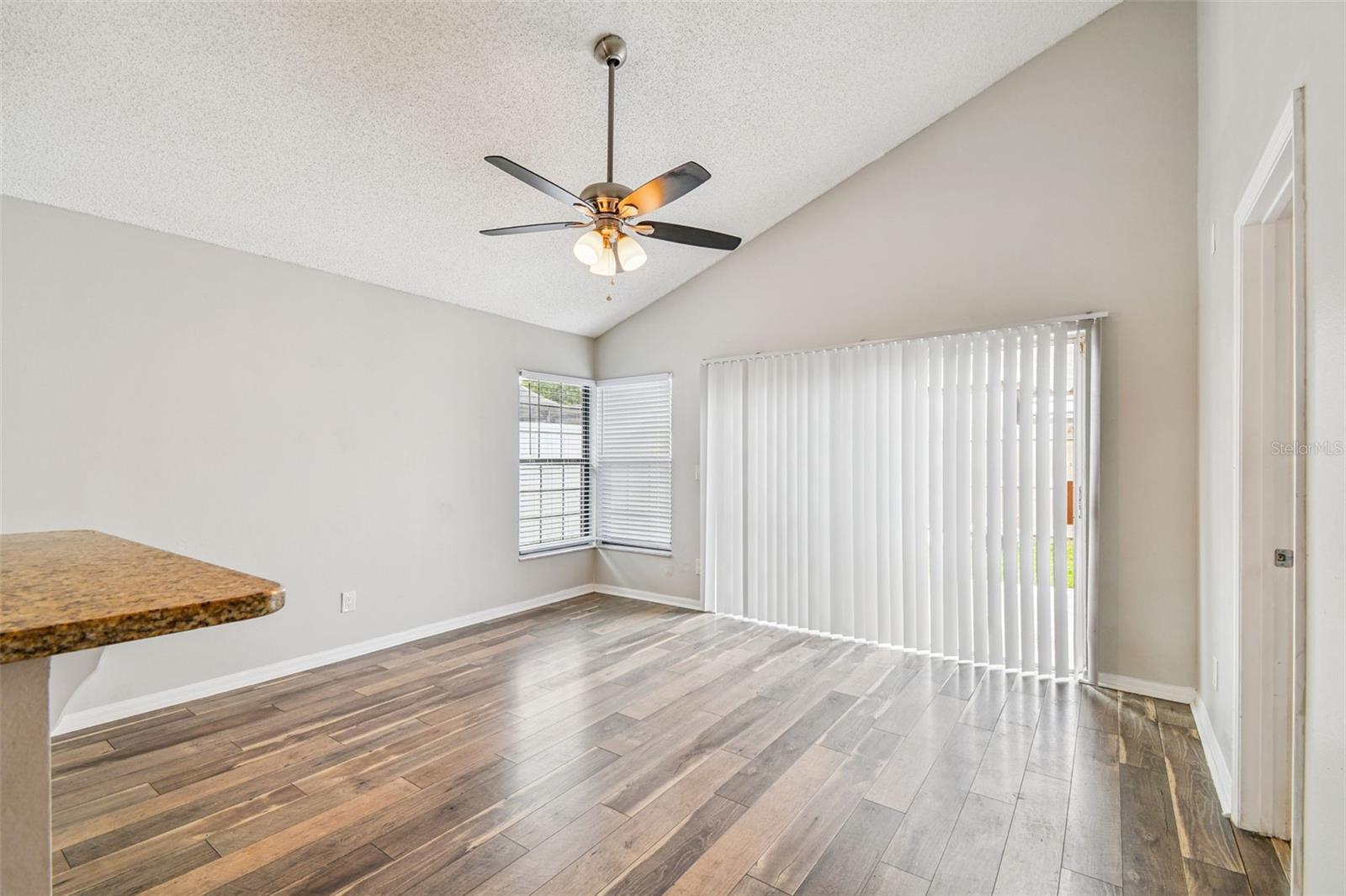 Image 21 of 76 For 12811 Millridge Forest Street E