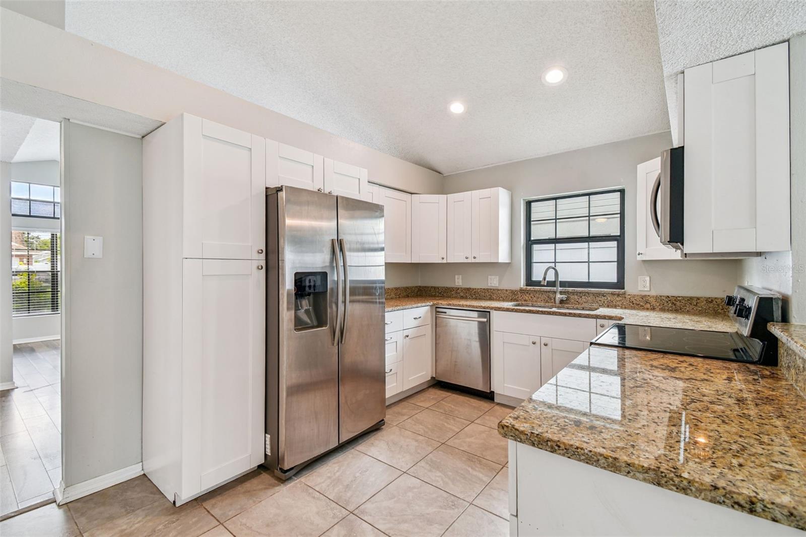 Image 24 of 76 For 12811 Millridge Forest Street E