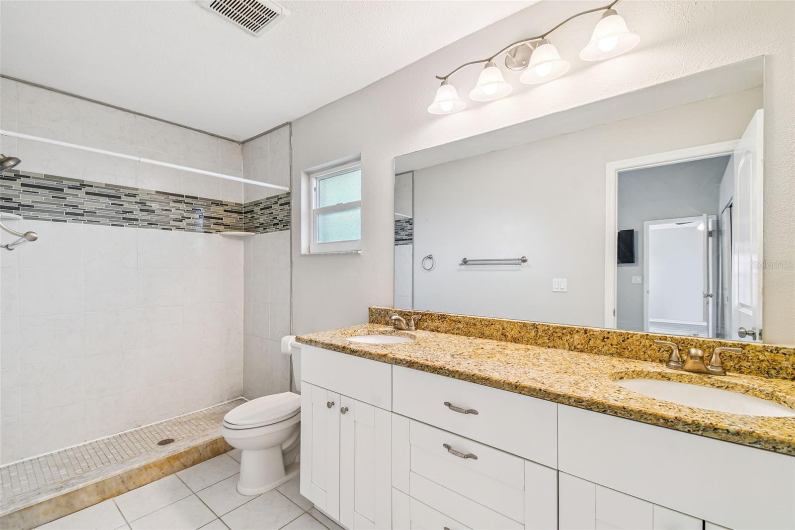 Image 36 of 76 For 12811 Millridge Forest Street E