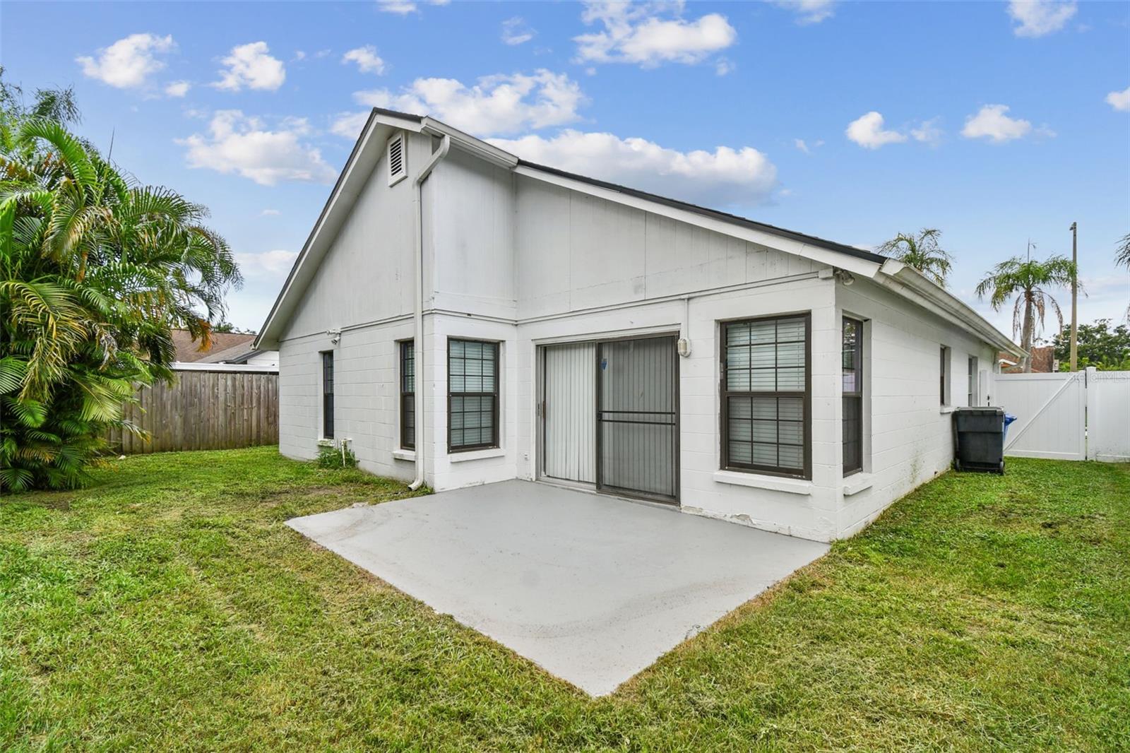 Image 49 of 76 For 12811 Millridge Forest Street E