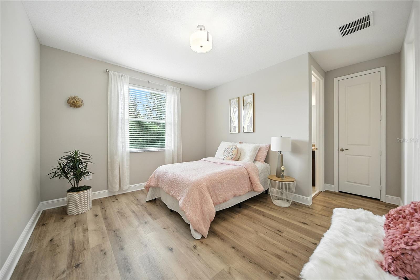 Image 33 of 78 For 2495 Oakwood Preserve Drive