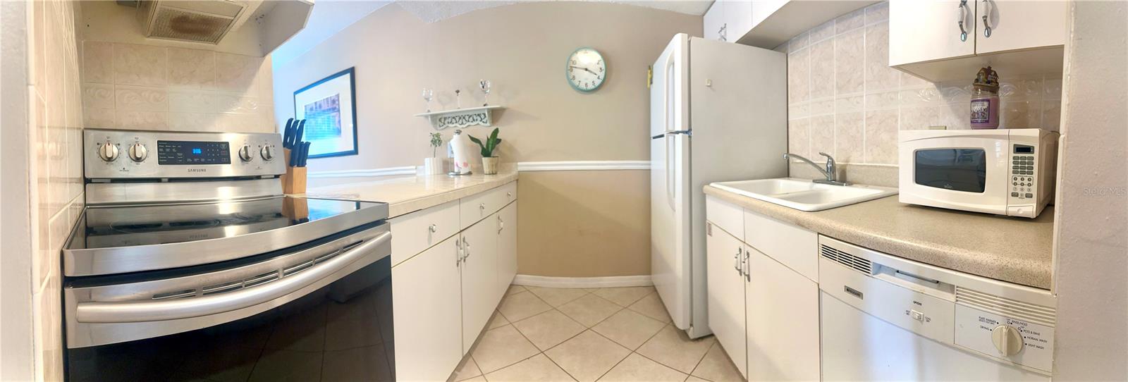 Image 17 of 36 For 4215 Bay Drive 1706a