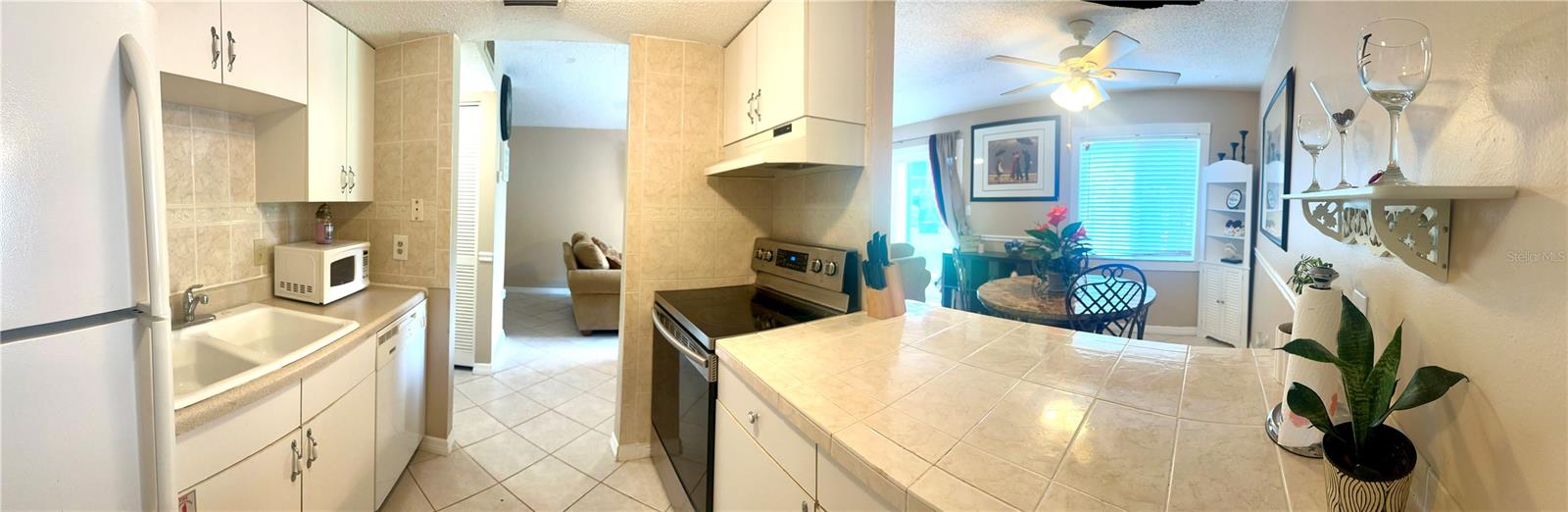 Image 19 of 36 For 4215 Bay Drive 1706a