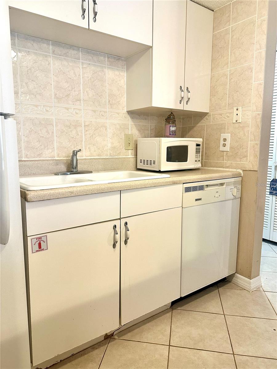 Image 33 of 36 For 4215 Bay Drive 1706a