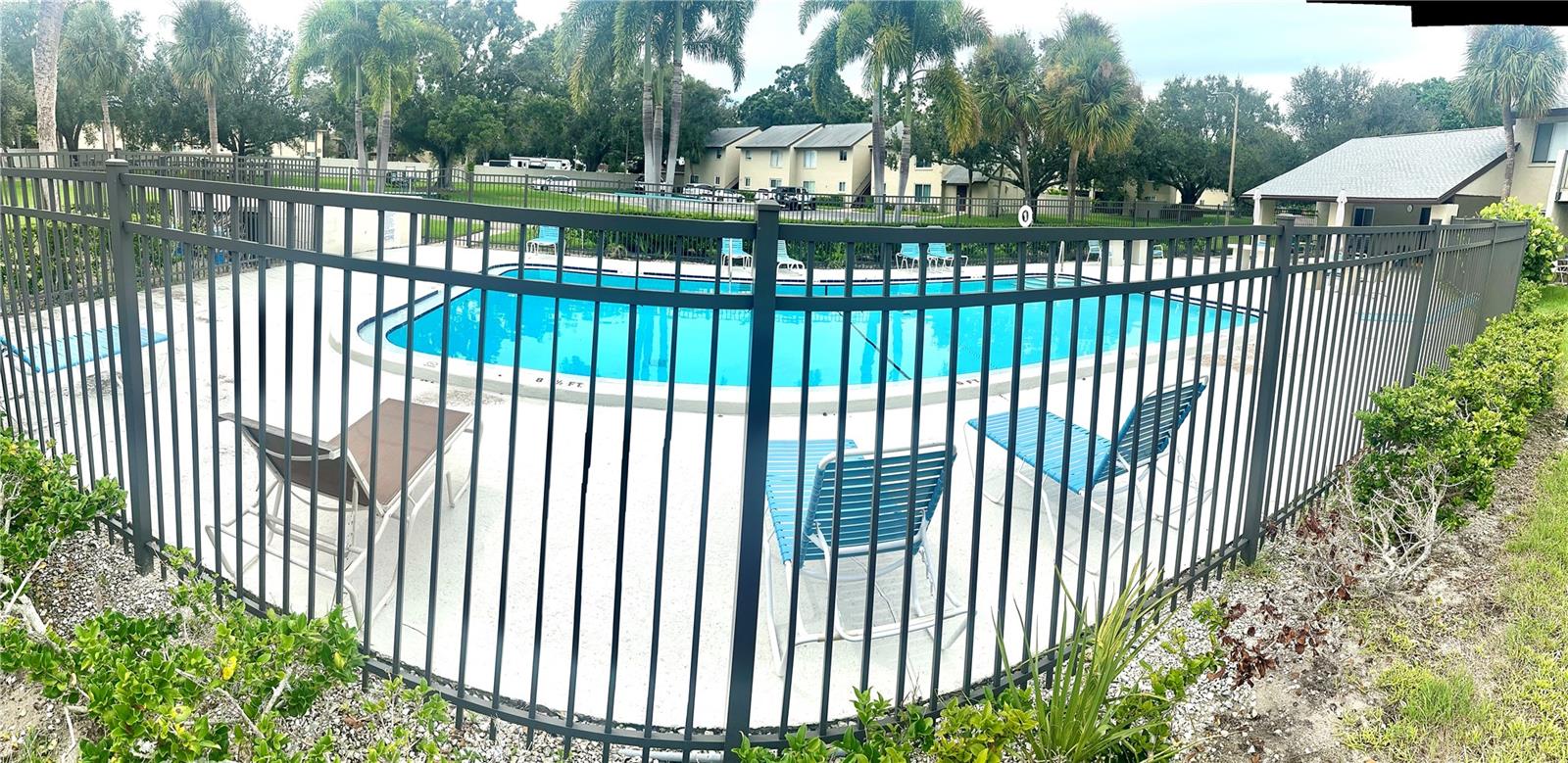 Image 5 of 36 For 4215 Bay Drive 1706a