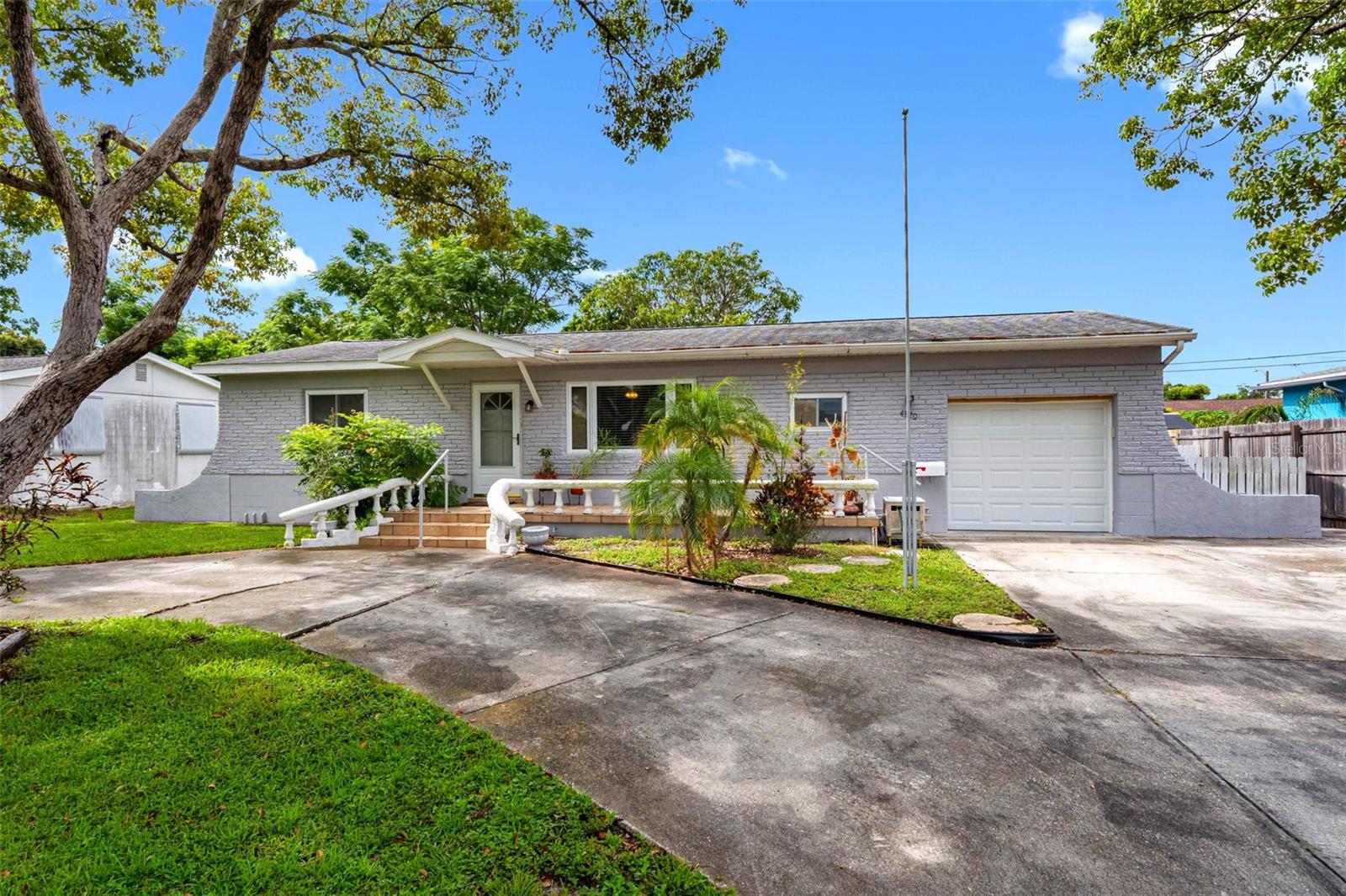 Details for 4320 Yardley Avenue N, ST PETERSBURG, FL 33713