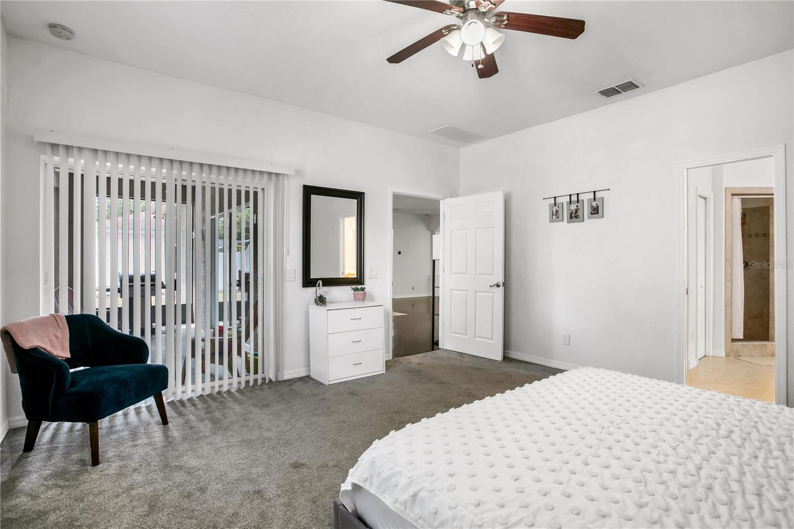 Image 19 of 40 For 1239 Vista Way