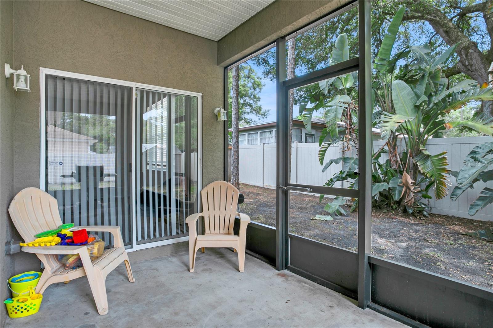 Image 34 of 40 For 1239 Vista Way