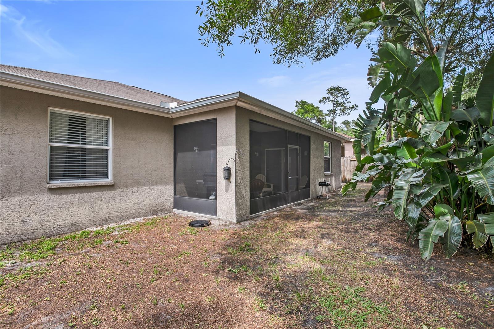 Image 35 of 40 For 1239 Vista Way
