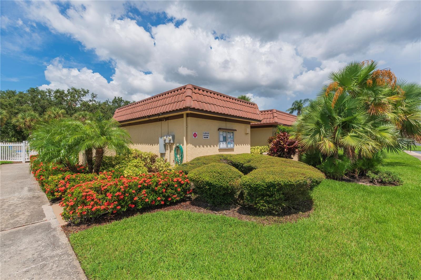 Image 28 of 30 For 1701 Pinehurst Road 32f