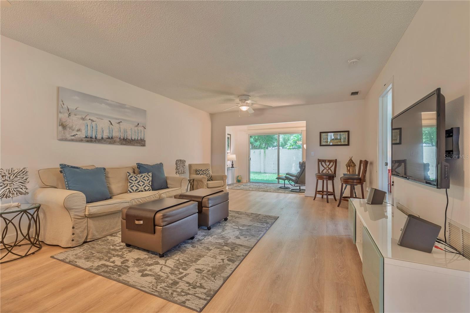 Image 3 of 30 For 1701 Pinehurst Road 32f