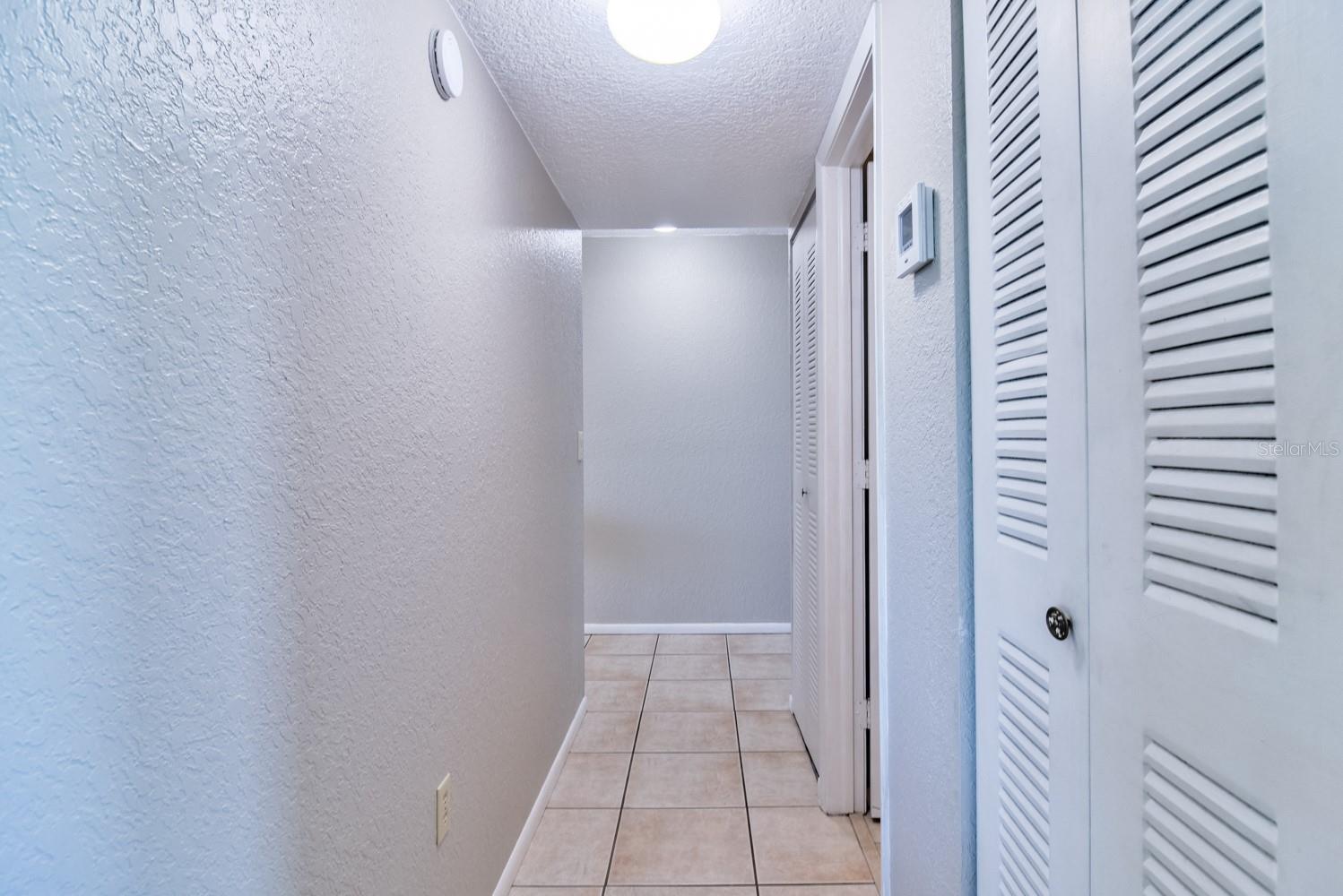 Image 20 of 64 For 900 Cove Cay Drive 5a