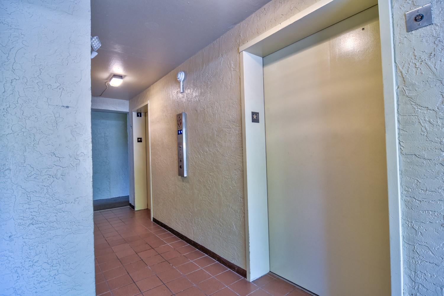 Image 4 of 64 For 900 Cove Cay Drive 5a