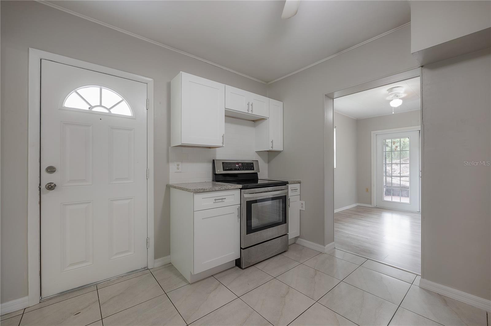 Image 5 of 29 For 10411 Woodmere Road