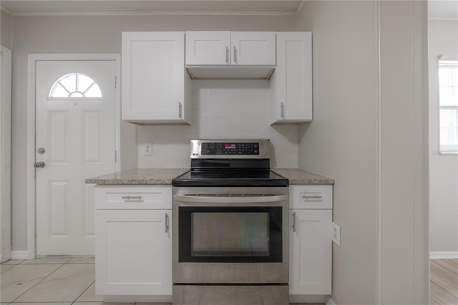 Image 6 of 29 For 10411 Woodmere Road