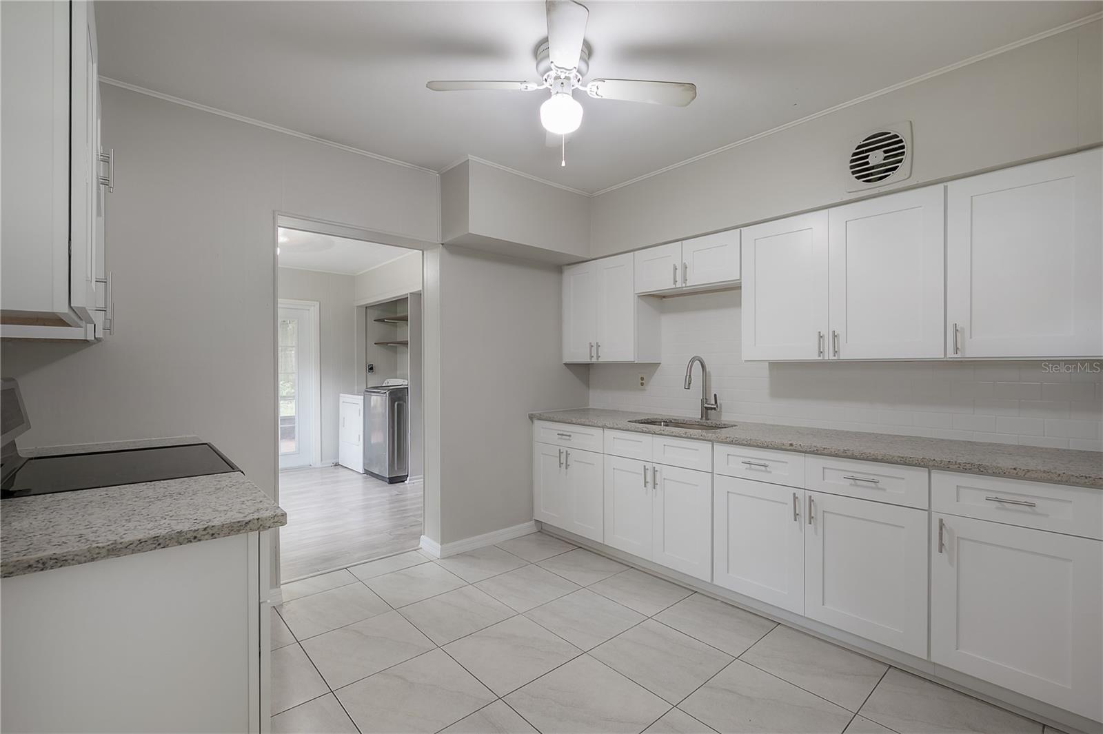 Image 7 of 29 For 10411 Woodmere Road
