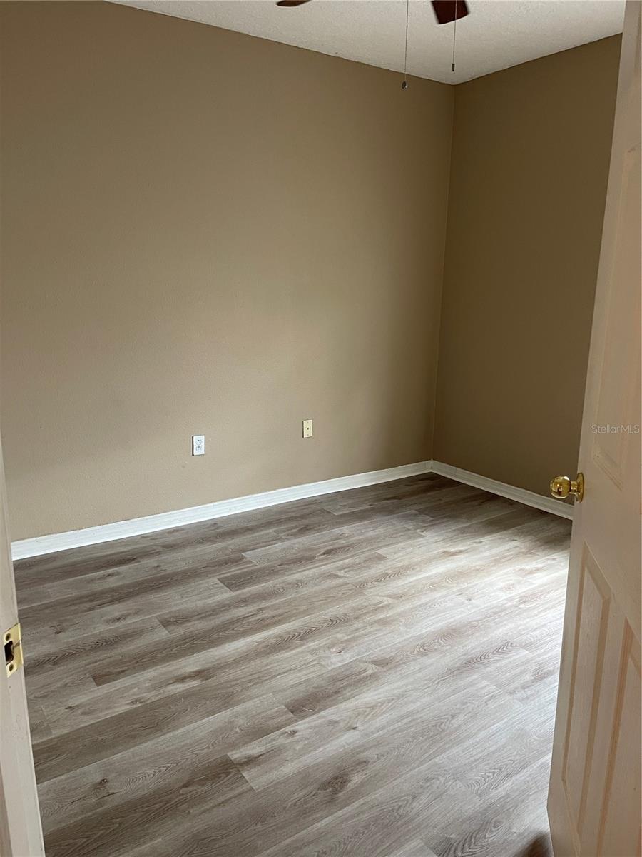 Image 6 of 12 For 6022 Portsdale Place 201