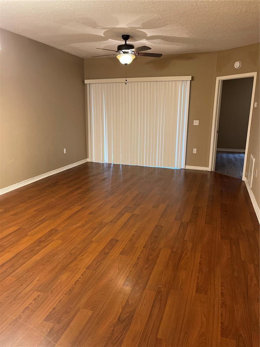 Image 7 of 12 For 6022 Portsdale Place 201