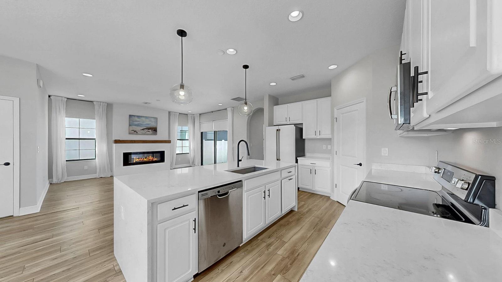 Image 14 of 68 For 13319 Dorado Shores Avenue