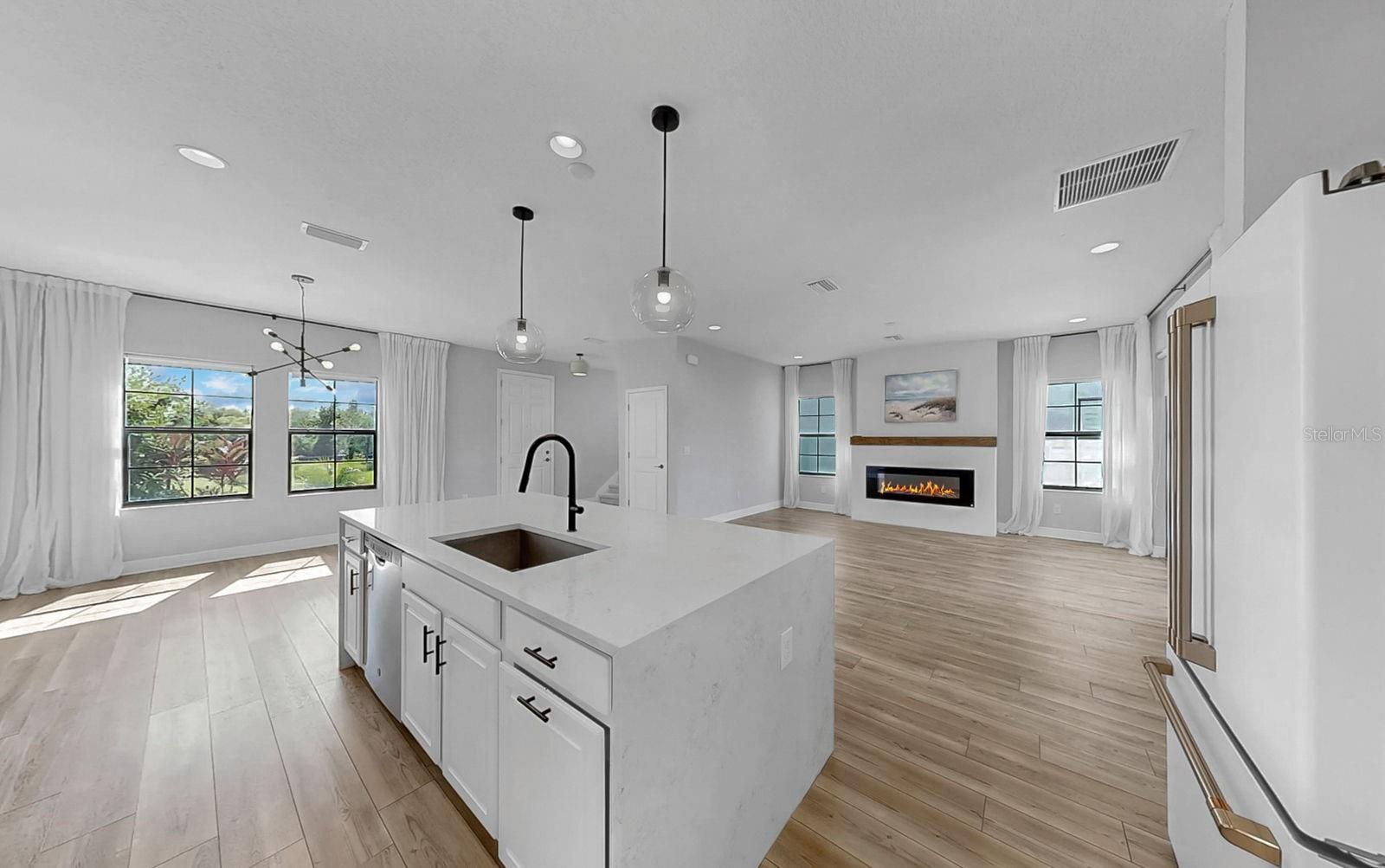 Image 17 of 68 For 13319 Dorado Shores Avenue