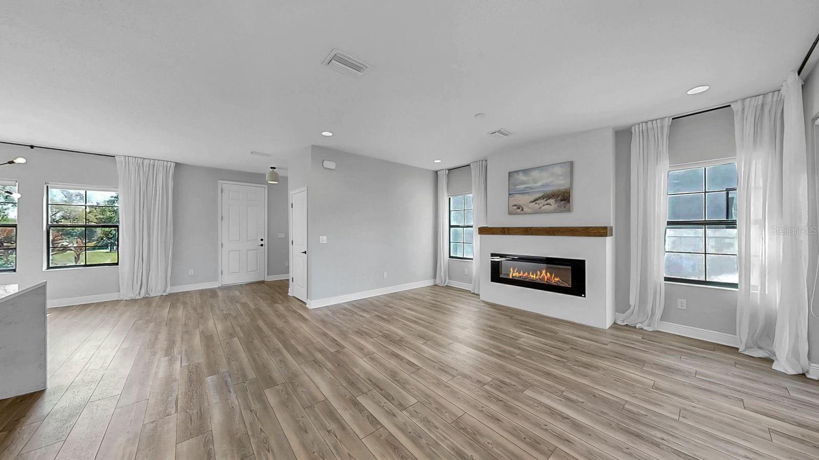 Image 8 of 68 For 13319 Dorado Shores Avenue