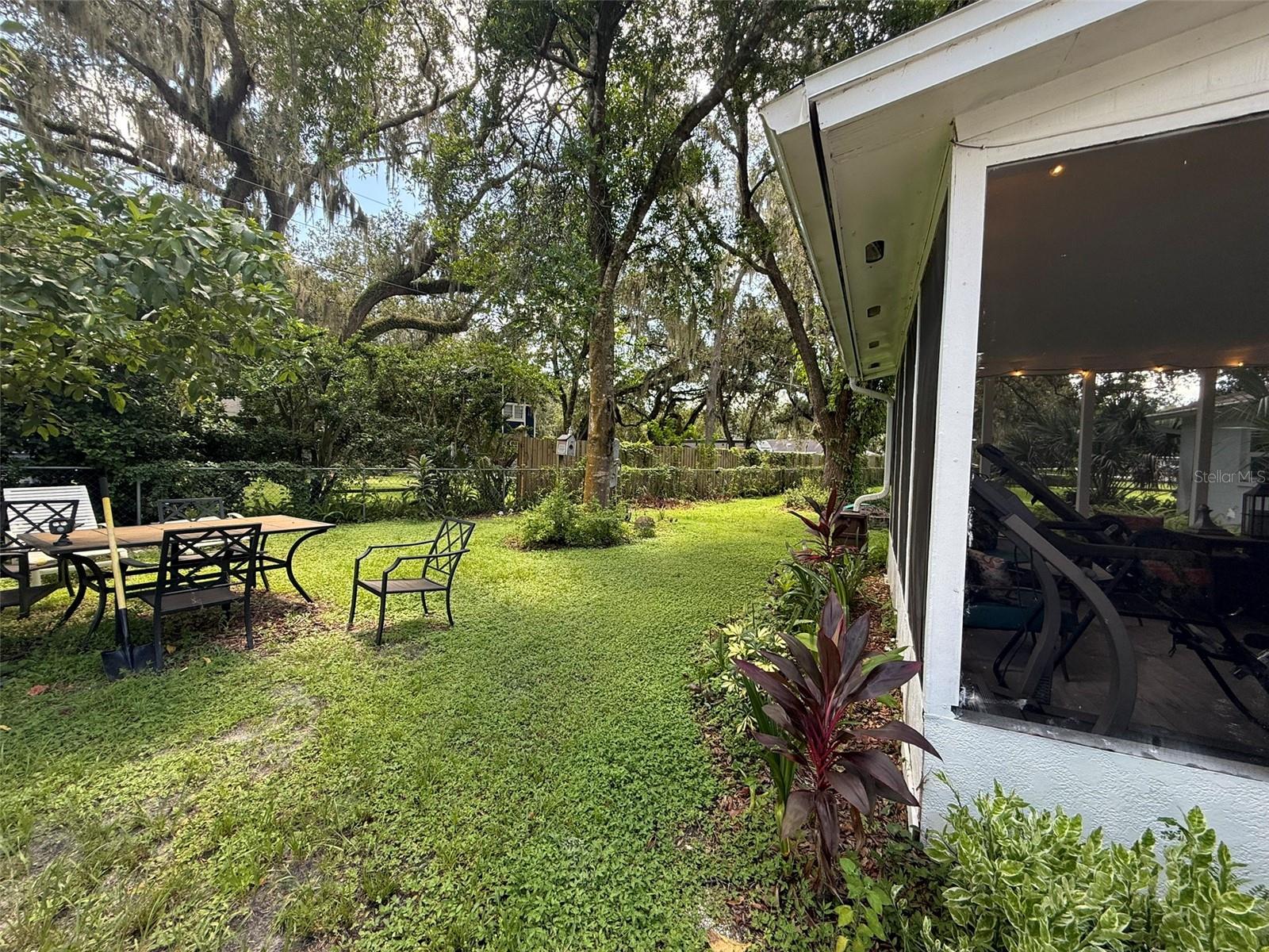 Image 21 of 40 For 6118 Carla Circle
