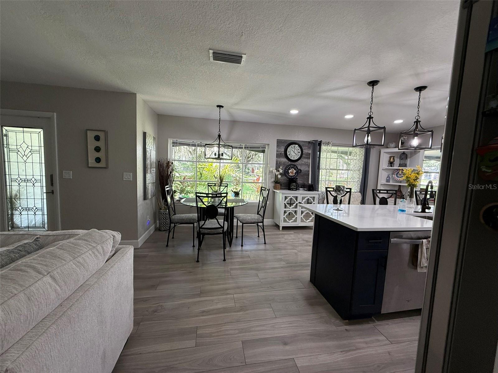 Image 29 of 40 For 6118 Carla Circle