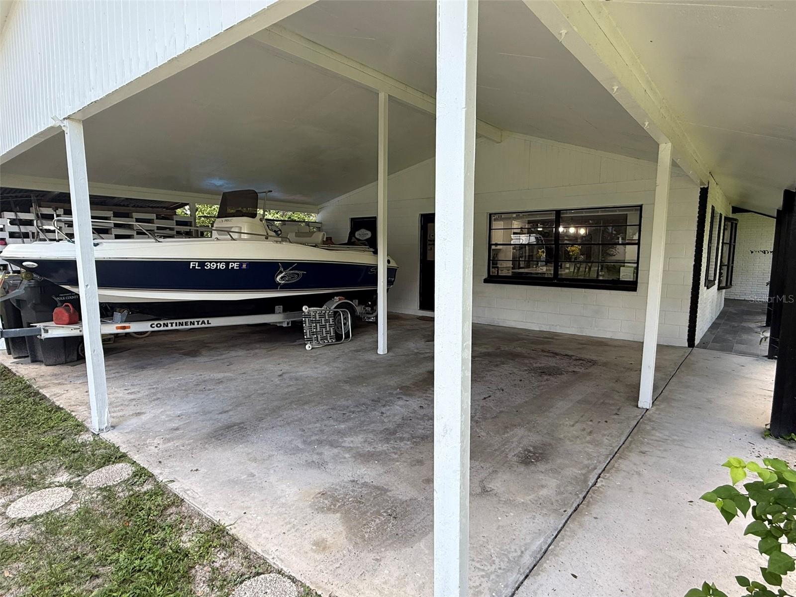 Image 6 of 40 For 6118 Carla Circle