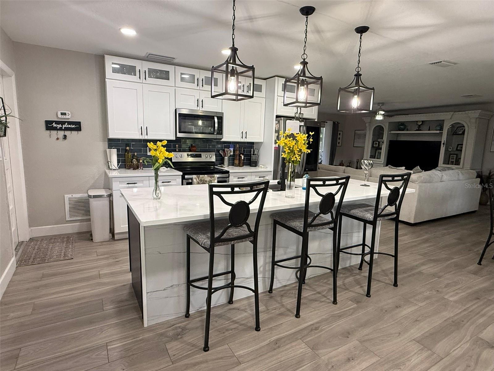 Image 9 of 40 For 6118 Carla Circle