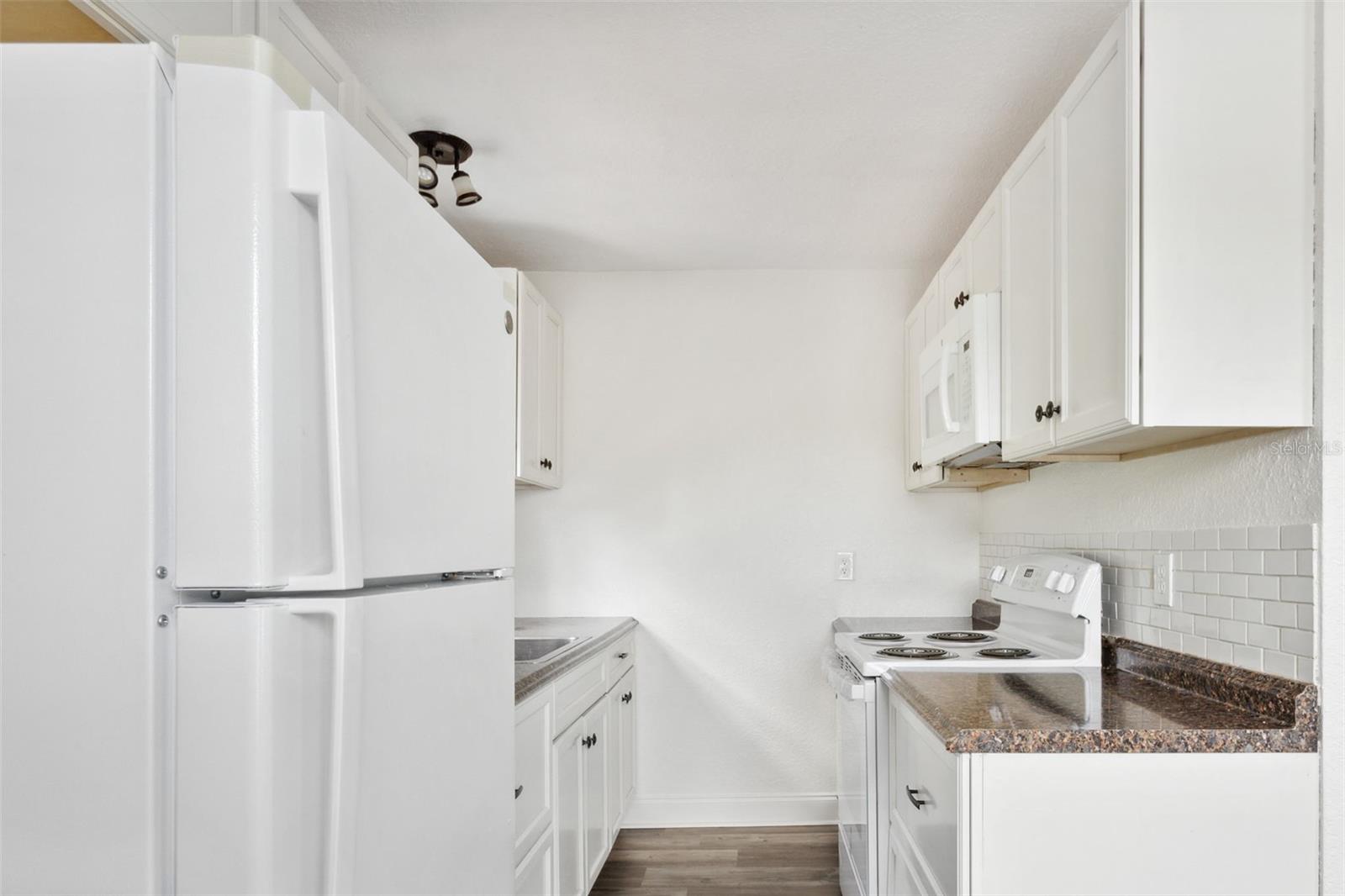 Image 11 of 27 For 1230 70th Street N 4