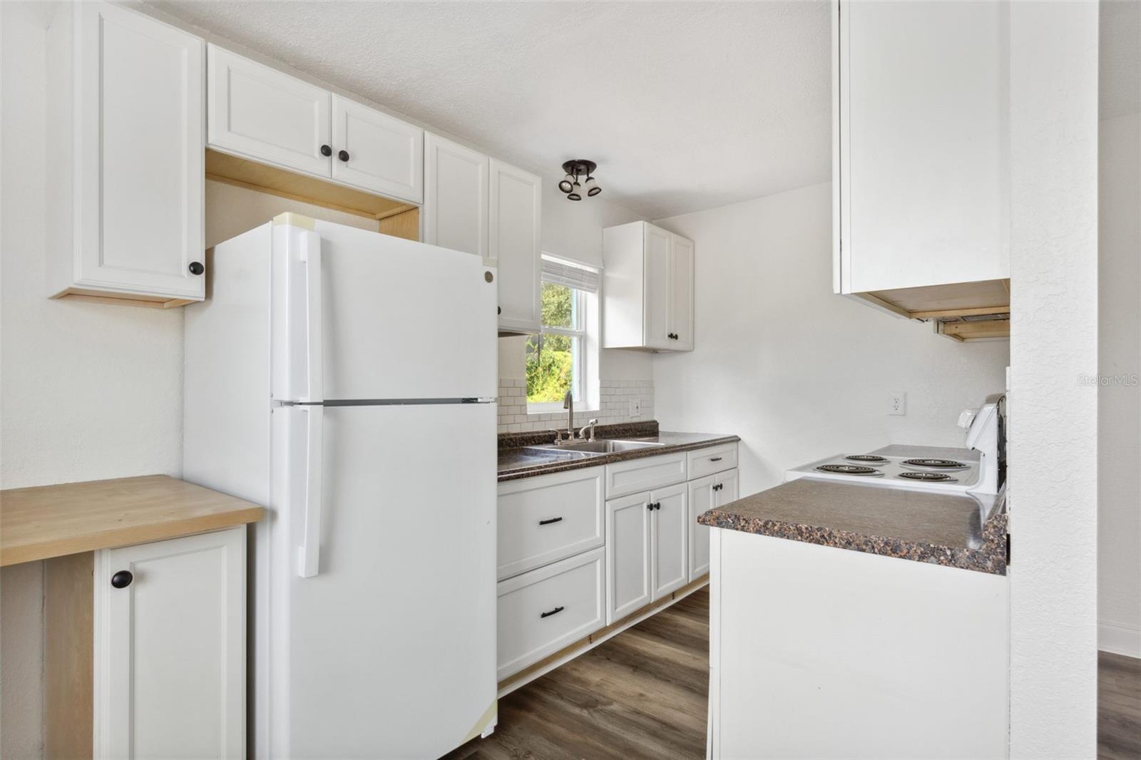 Image 12 of 27 For 1230 70th Street N 4