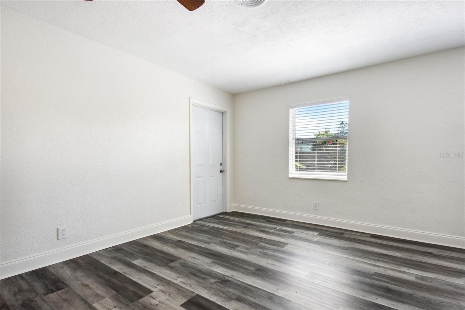 Image 16 of 27 For 1230 70th Street N 4