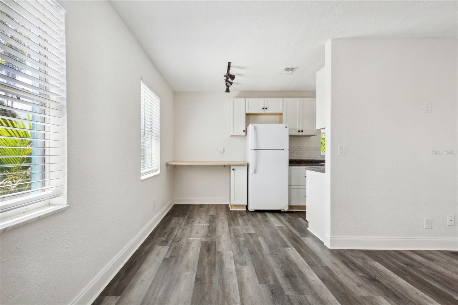 Image 8 of 27 For 1230 70th Street N 4