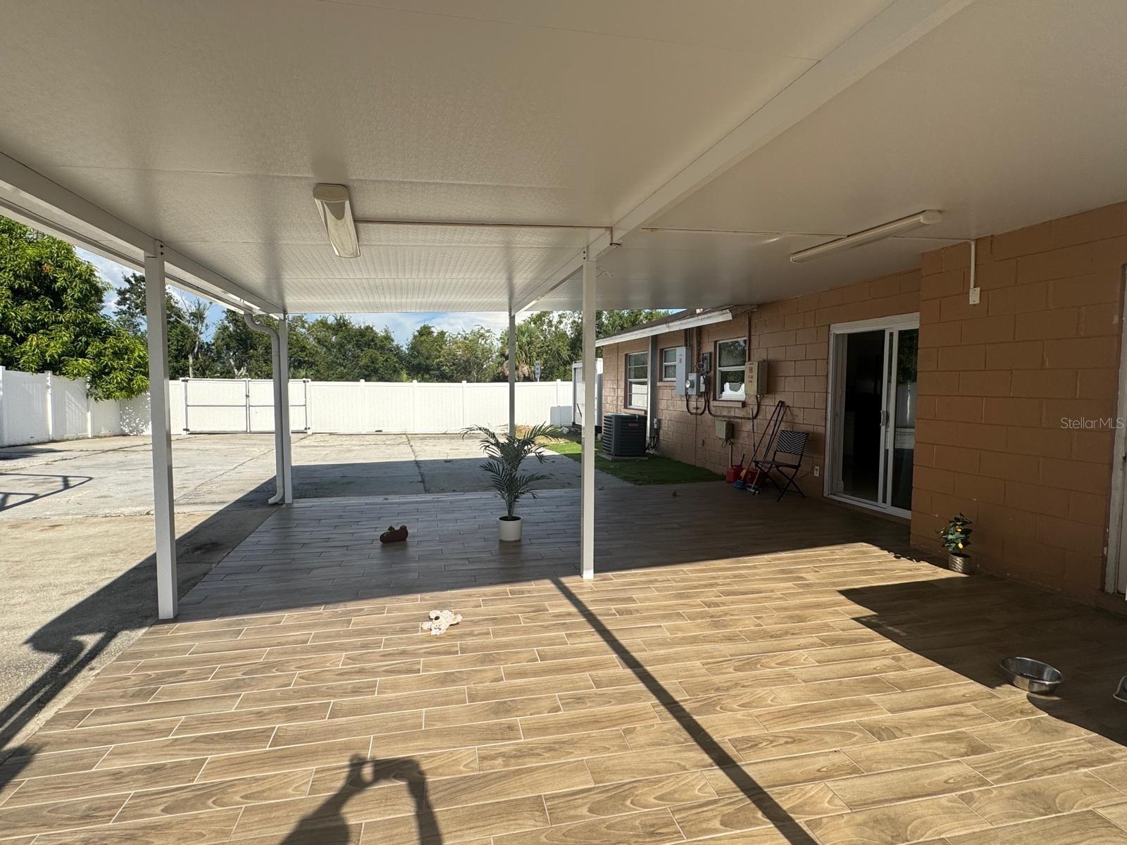 Image 10 of 14 For 7420 Aripeka Drive