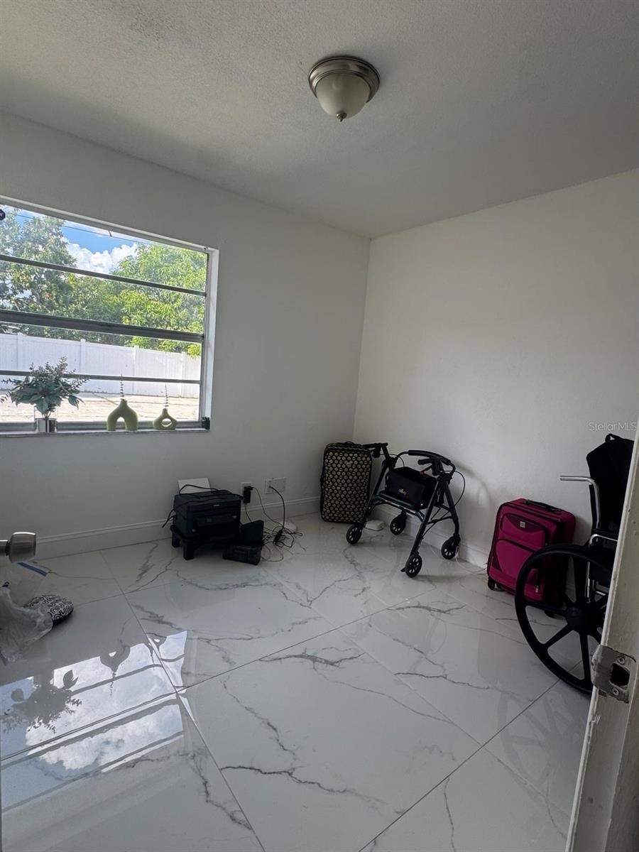 Image 7 of 14 For 7420 Aripeka Drive