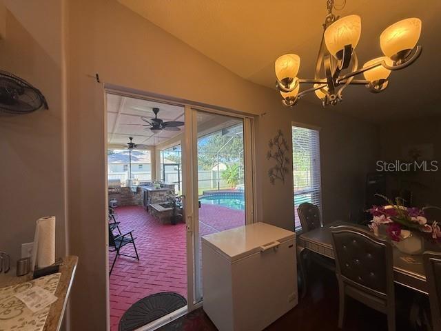 Image 12 of 41 For 2601 Villa Dr