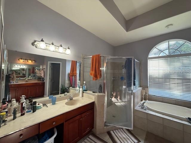 Image 20 of 41 For 2601 Villa Dr