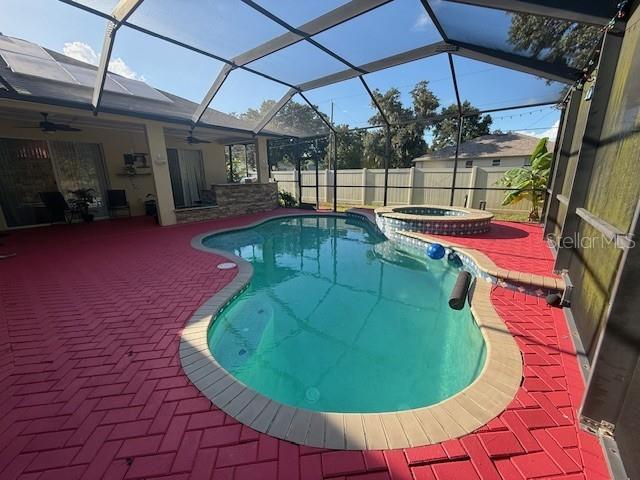 Image 33 of 41 For 2601 Villa Dr