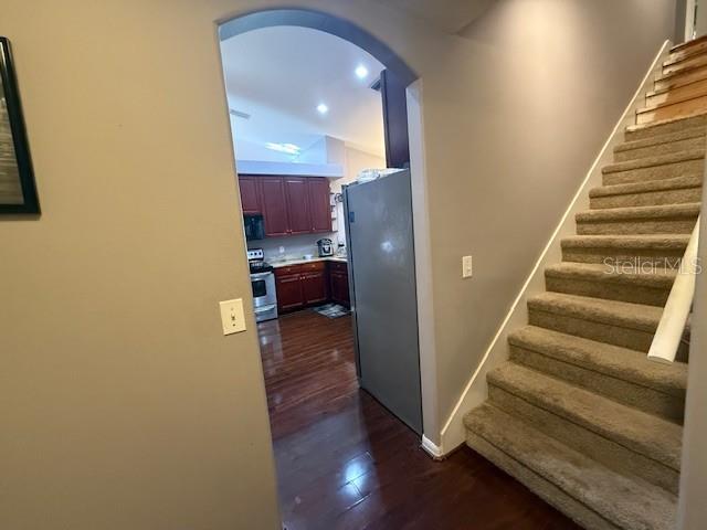 Image 5 of 41 For 2601 Villa Dr