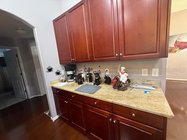 Image 6 of 41 For 2601 Villa Dr