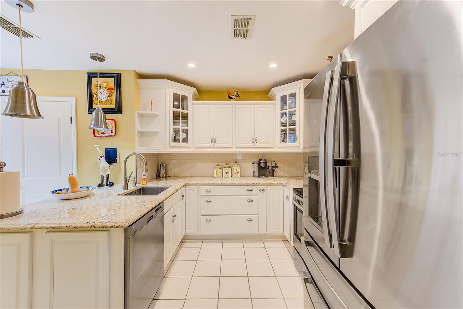 Image 16 of 59 For 2728 Bentley Drive