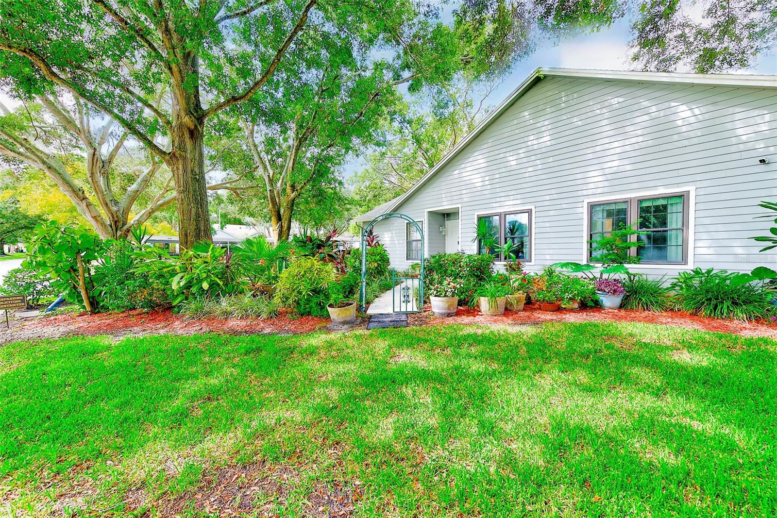 Image 39 of 59 For 2728 Bentley Drive