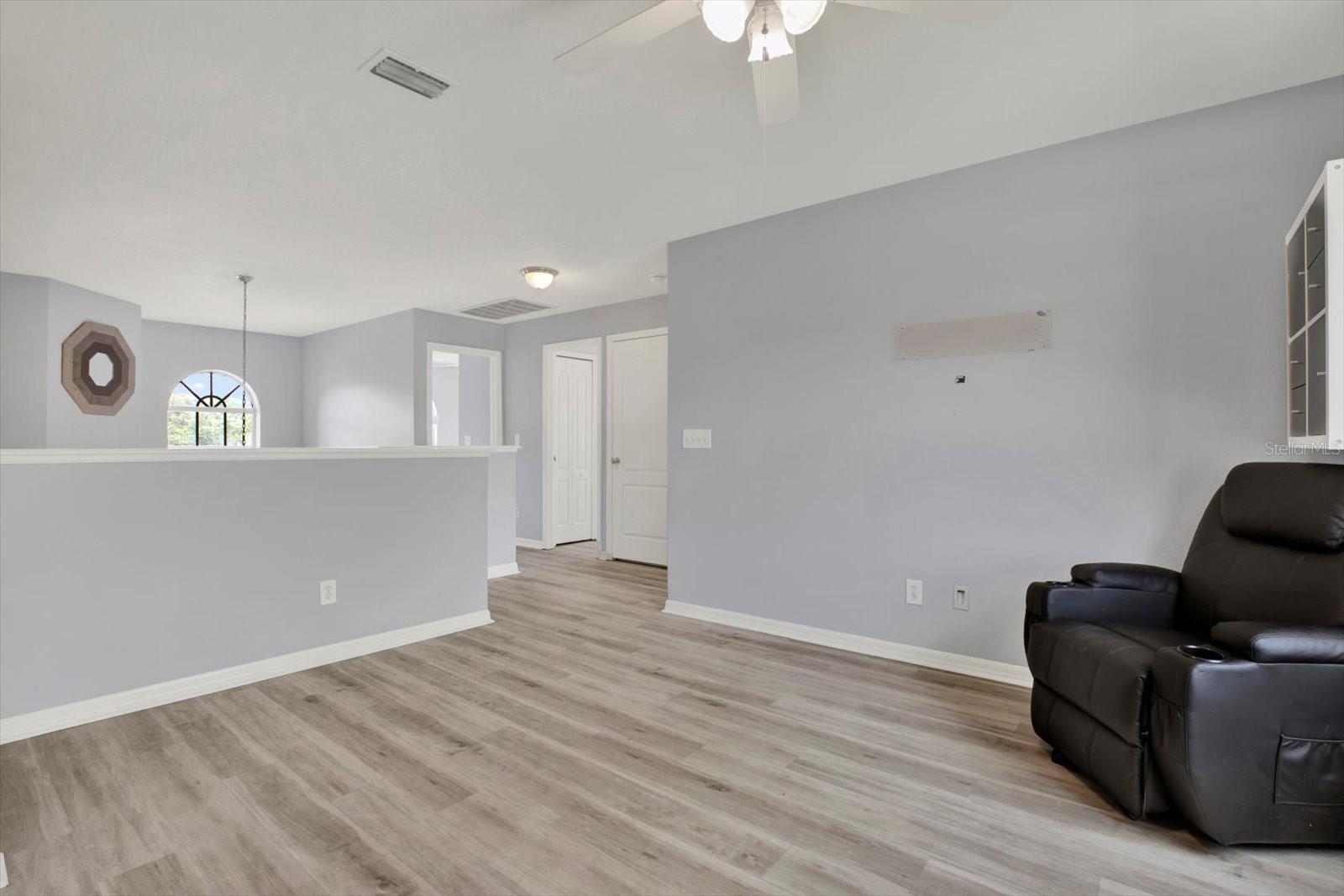 Image 15 of 25 For 544 Lake Cypress Circle